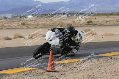 media/Dec-17-2022-SoCal Trackdays (Sat) [[224abd9271]]/Turn 9 Inside (1pm)/